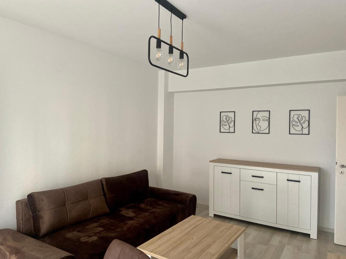 Divany Apartaments - Coresi Mall Braşov Exterior foto
