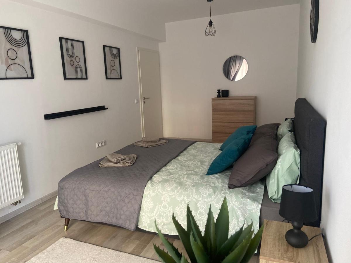 Divany Apartaments - Coresi Mall Braşov Exterior foto