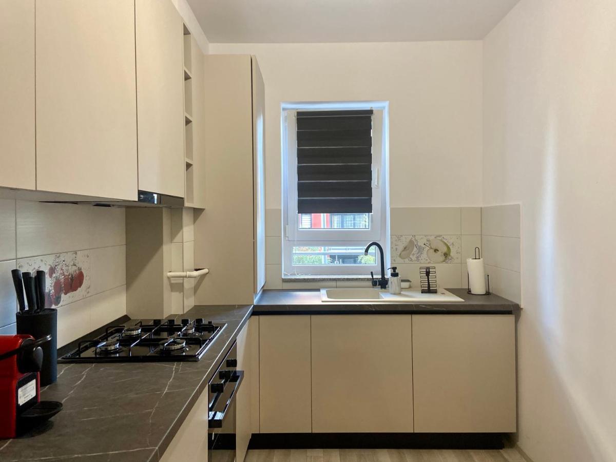 Divany Apartaments - Coresi Mall Braşov Exterior foto