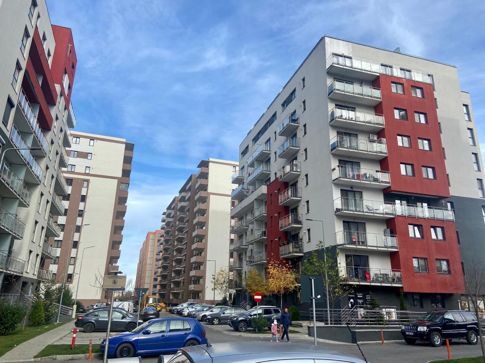 Divany Apartaments - Coresi Mall Braşov Exterior foto